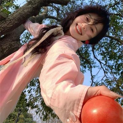 桃李笑春风